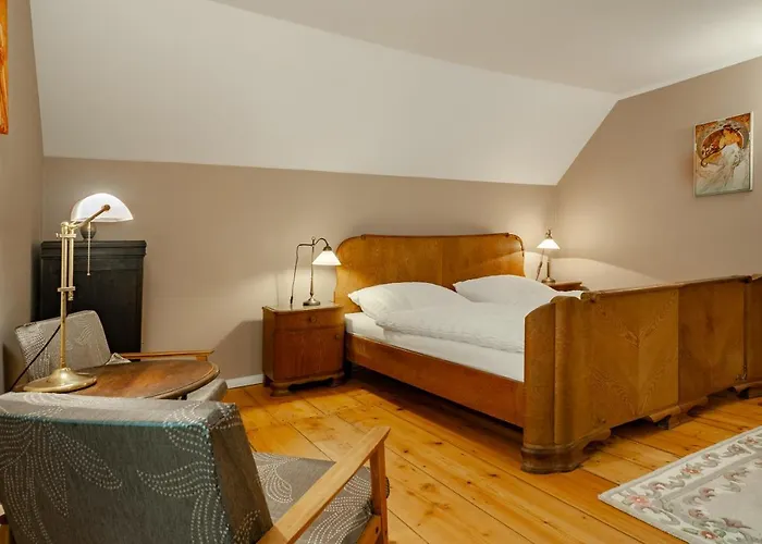 Weigend Willa Libouchec