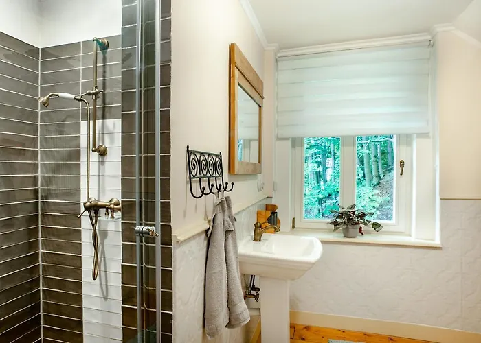 Weigend Willa Libouchec